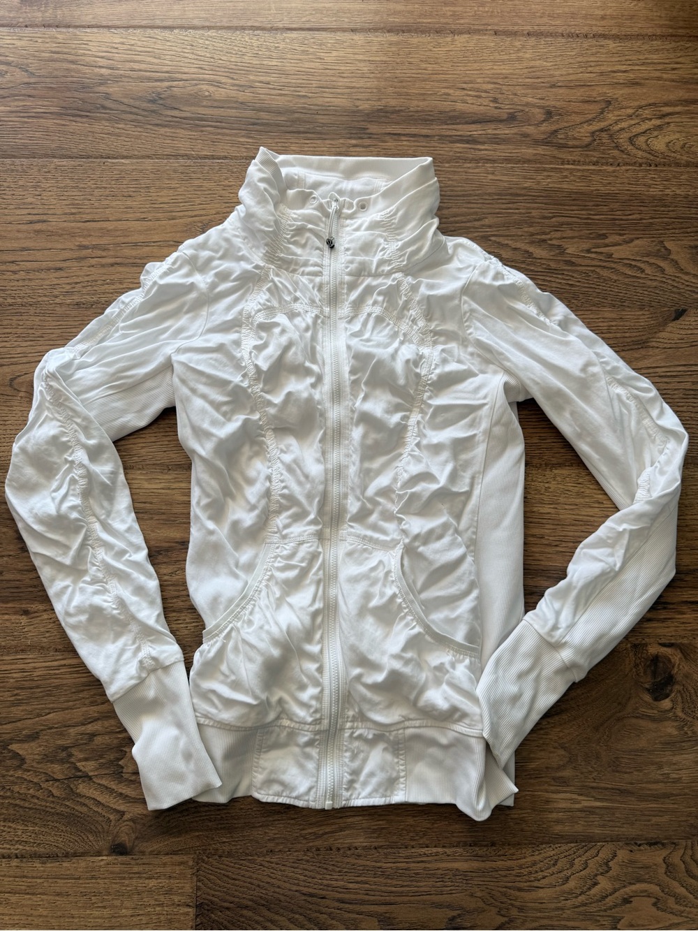 lululemon White Ruffled Zip-Up Jacket Sz 6